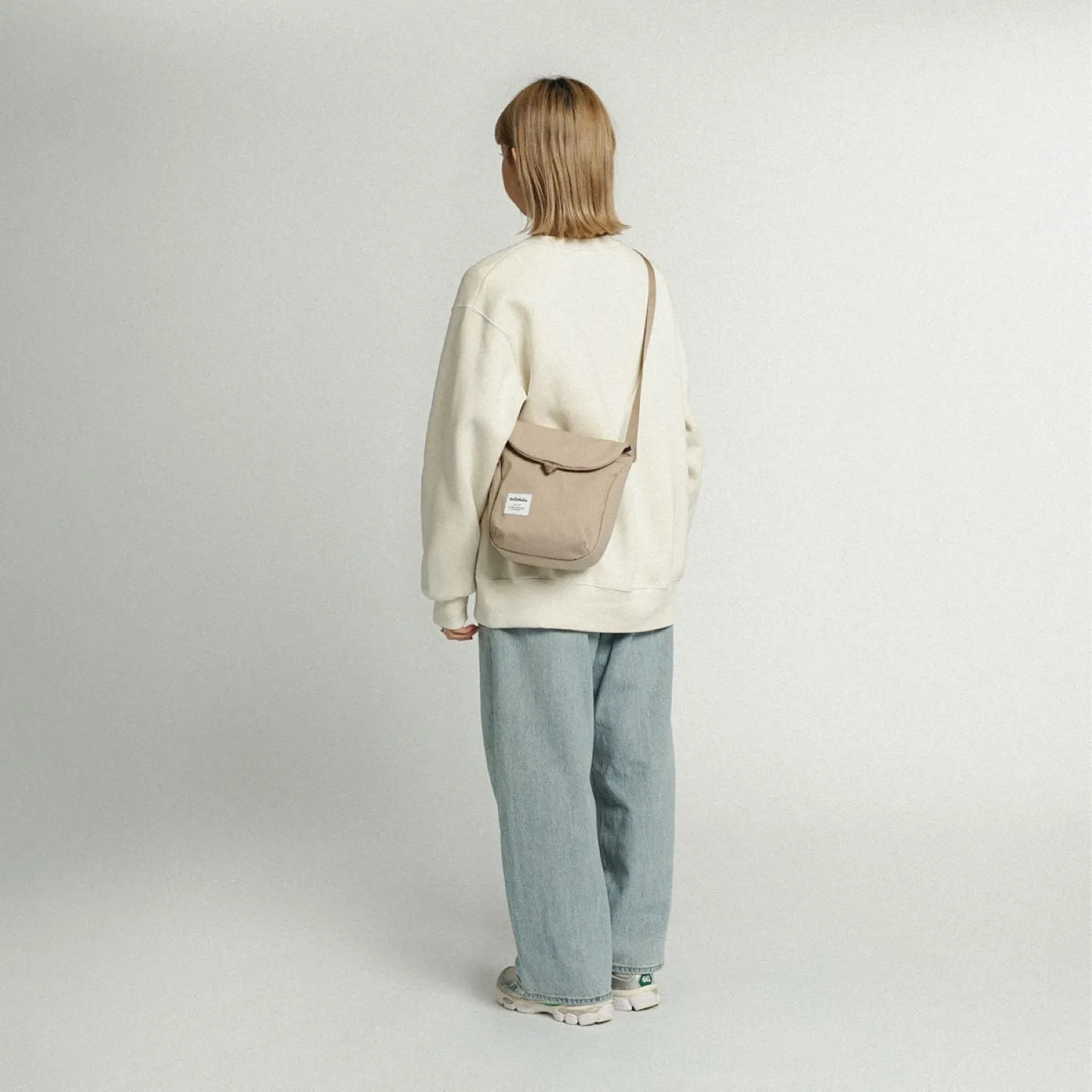 Hellolulu Desi Sling Bag Recycled