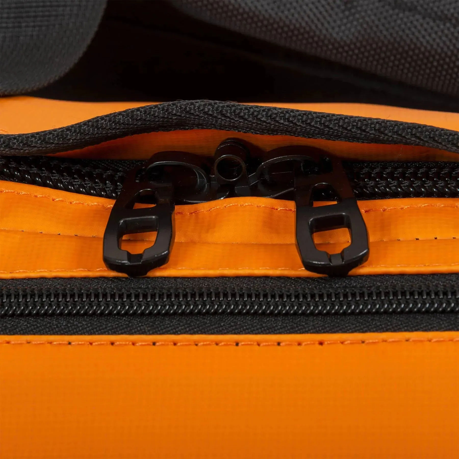 Highlander 30L Duffle Bag Storm Orange