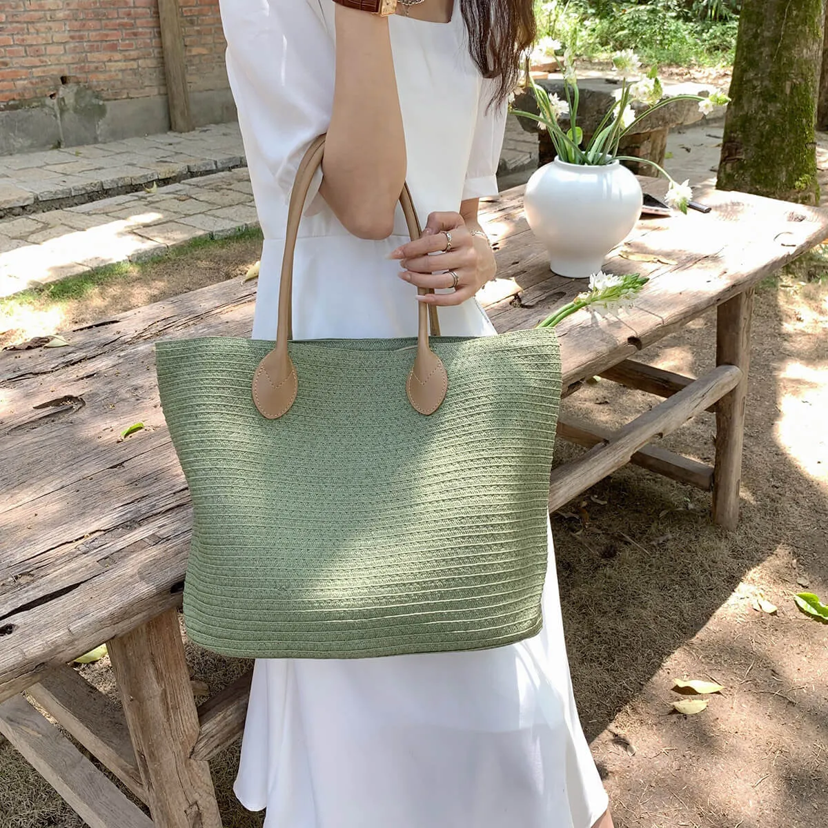 Large Natural Beach Straw Tote Bag With Leather Stripe -Showtown